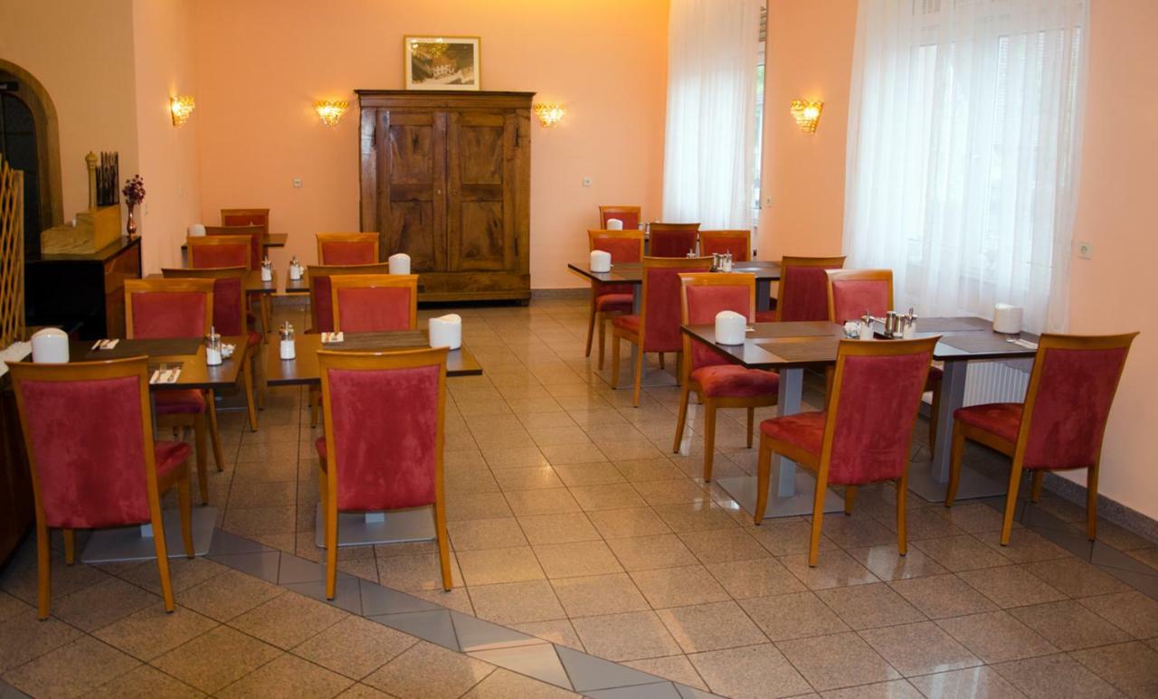克莱赫塔勒霍夫酒店 Kraichtal 外观 照片